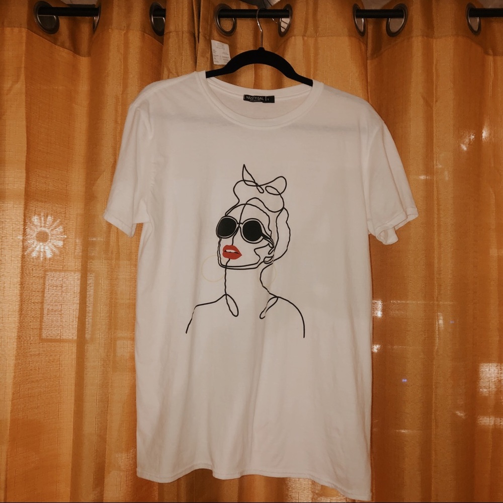 Chic graphic T